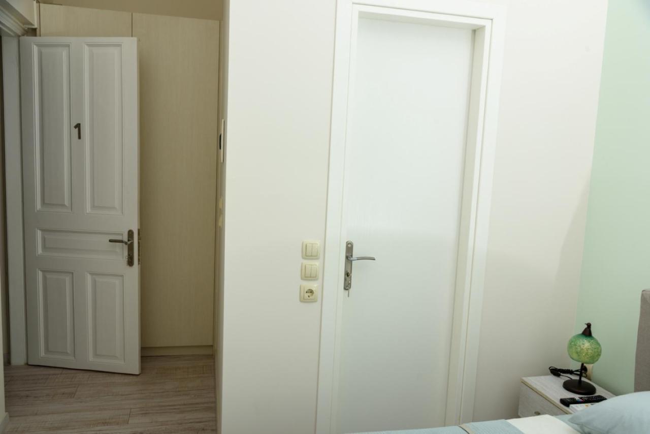Theasis Athens Bed and Breakfast Εξωτερικό φωτογραφία